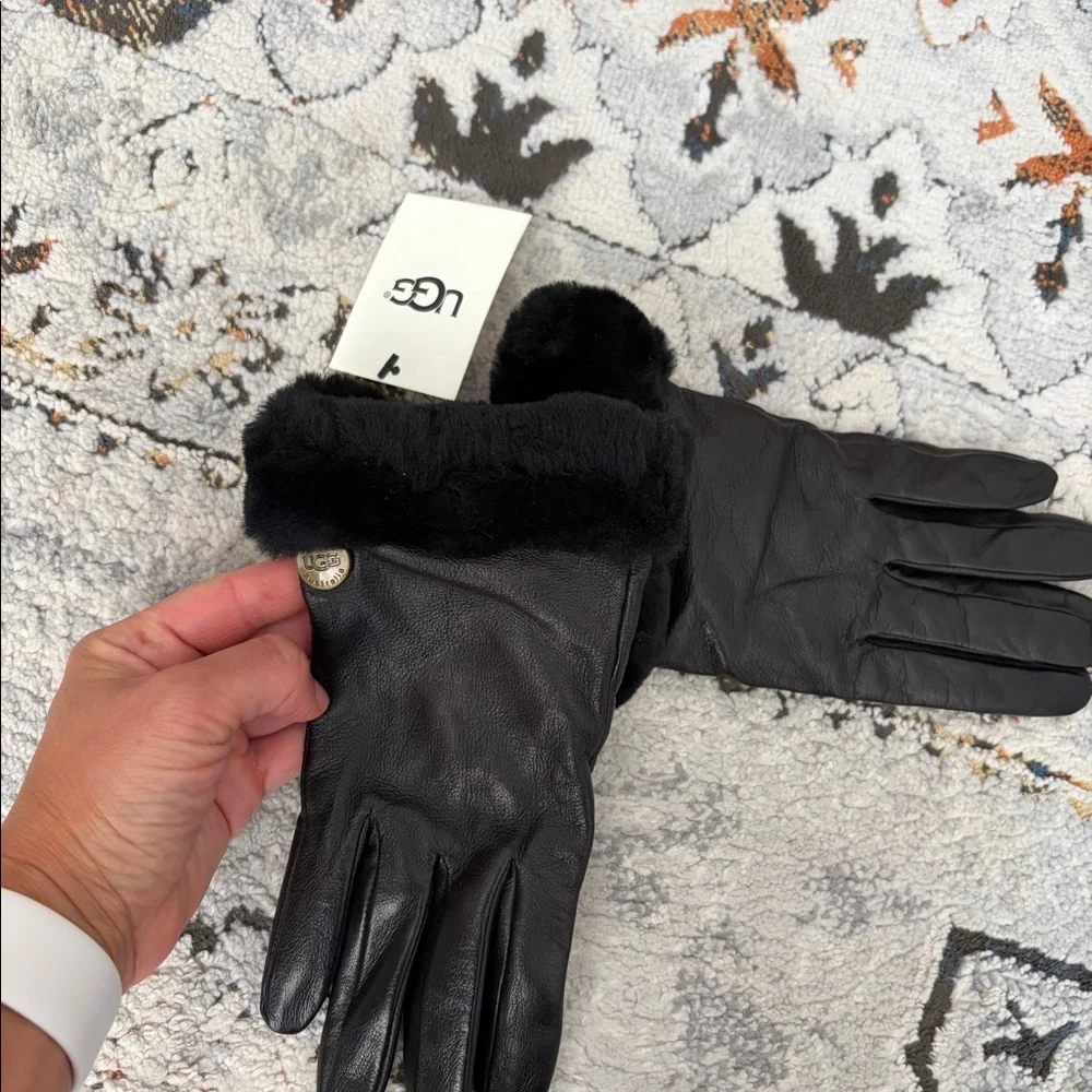 NWT UGG shearling cuff leather gloves, size L
